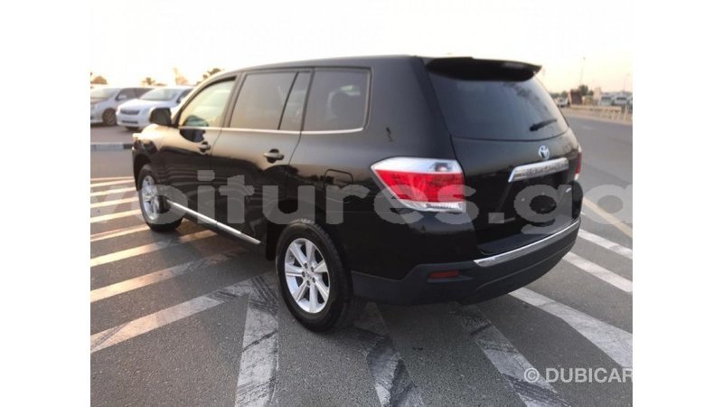 Big with watermark toyota highlander estuaire import dubai 4709