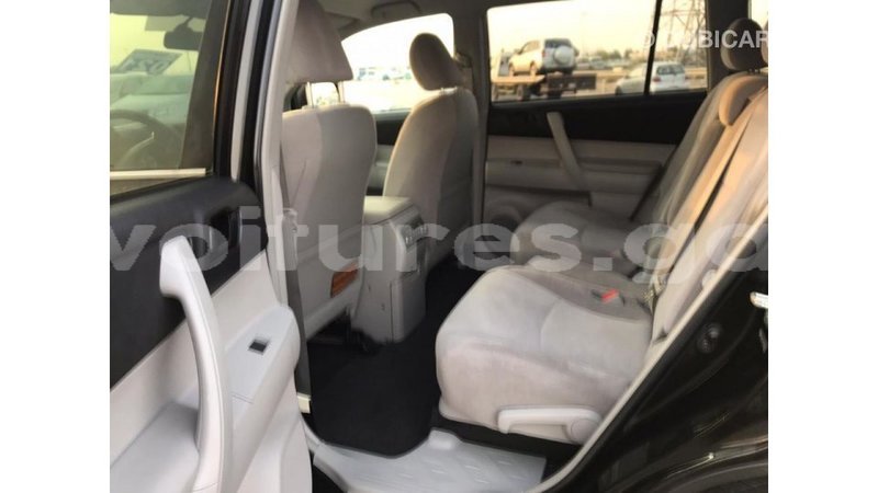 Big with watermark toyota highlander estuaire import dubai 4709