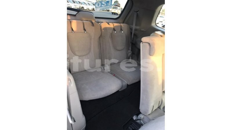 Big with watermark toyota highlander estuaire import dubai 4709