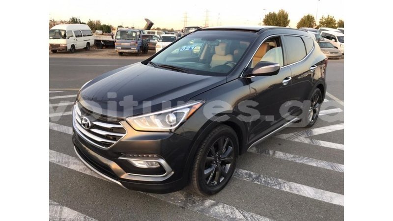 Big with watermark hyundai santa fe estuaire import dubai 4716