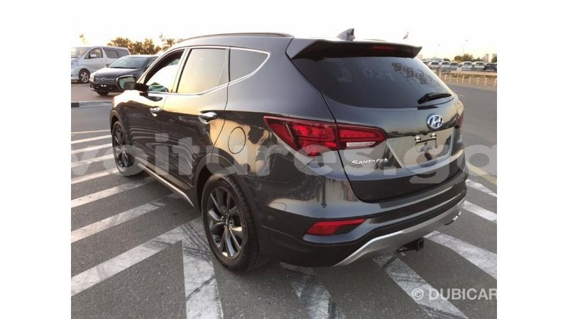 Big with watermark hyundai santa fe estuaire import dubai 4716