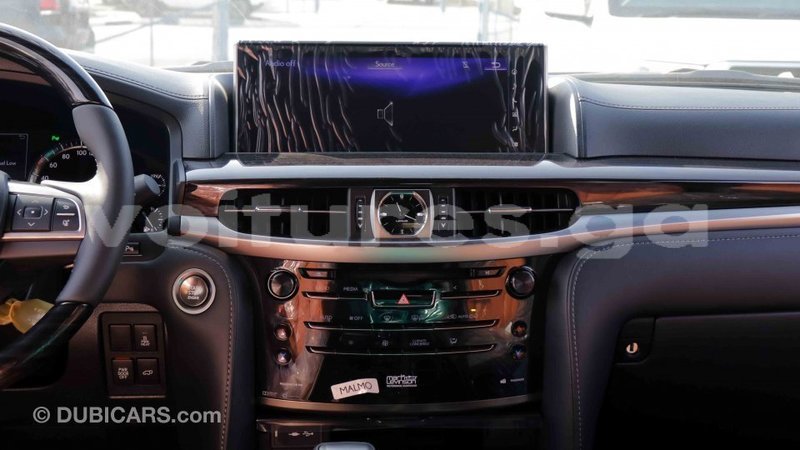 Big with watermark lexus lx estuaire import dubai 4724