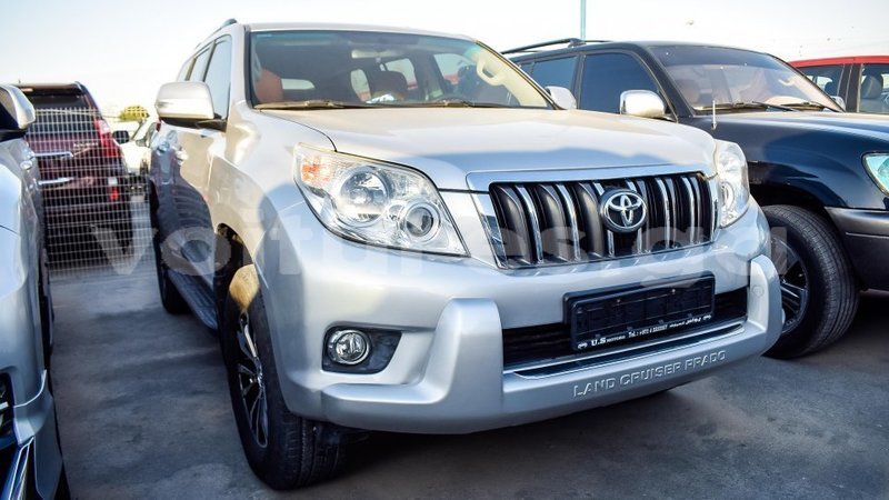 Big with watermark toyota prado estuaire import dubai 4727