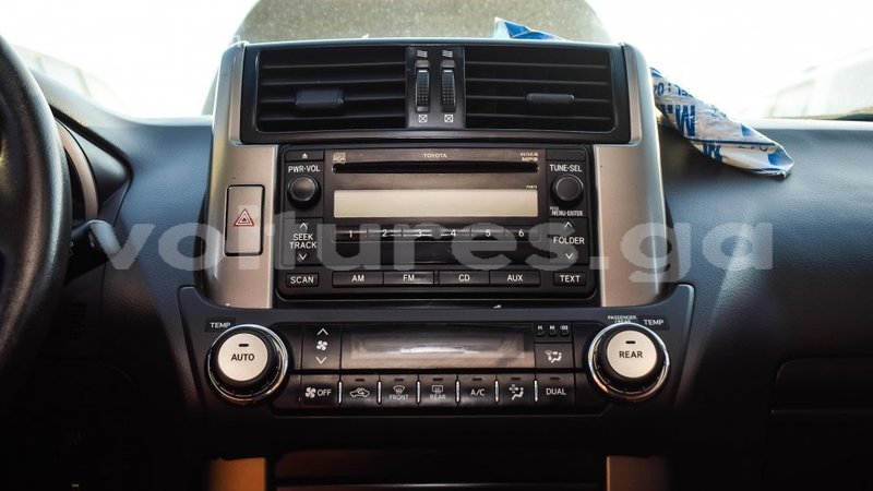 Big with watermark toyota prado estuaire import dubai 4727