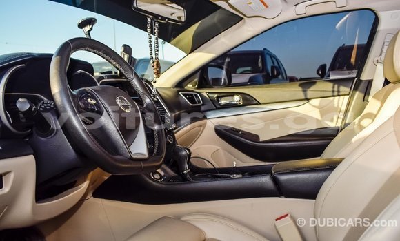 Acheter Import Voiture Nissan Maxima Blanc à Import - Dubai, Estuaire Acheter Import Voiture Nissan Maxima Blanc à Import - Dubai, Estuaire