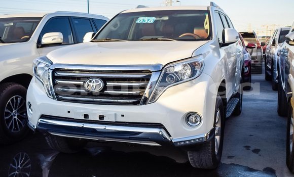 Acheter Import Voiture Toyota Prado Blanc à Import - Dubai, Estuaire Acheter Import Voiture Toyota Prado Blanc à Import - Dubai, Estuaire