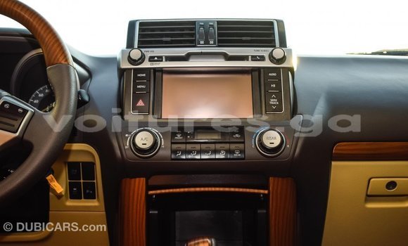 Acheter Import Voiture Toyota Prado Blanc à Import - Dubai, Estuaire Acheter Import Voiture Toyota Prado Blanc à Import - Dubai, Estuaire