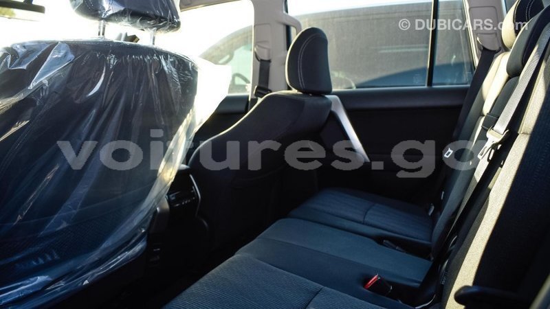 Big with watermark toyota prado estuaire import dubai 4730