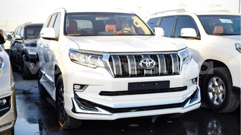 Big with watermark toyota prado estuaire import dubai 4731