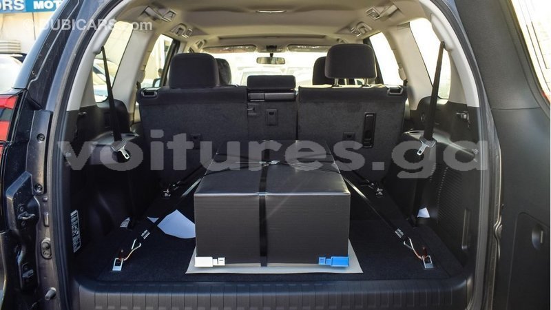 Big with watermark toyota prado estuaire import dubai 4732