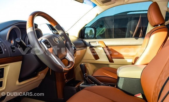 Acheter Import Voiture Toyota Prado Blanc à Import - Dubai, Estuaire Acheter Import Voiture Toyota Prado Blanc à Import - Dubai, Estuaire