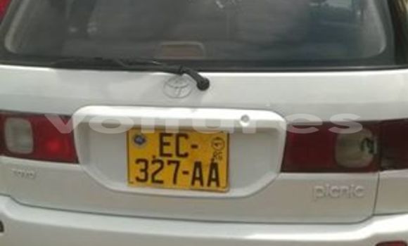 Acheter Occasion Voiture Toyota Picnic Blanc à Libreville, Estuaire Acheter Occasion Voiture Toyota Picnic Blanc à Libreville, Estuaire