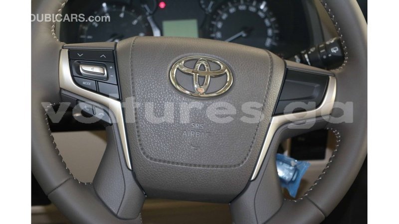 Big with watermark toyota prado estuaire import dubai 4736