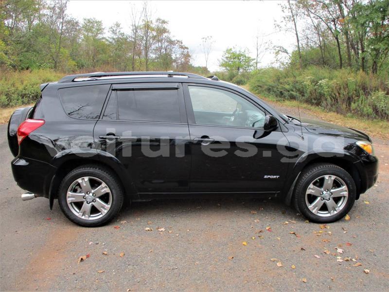 Big with watermark toyota rav4 estuaire libreville 4737