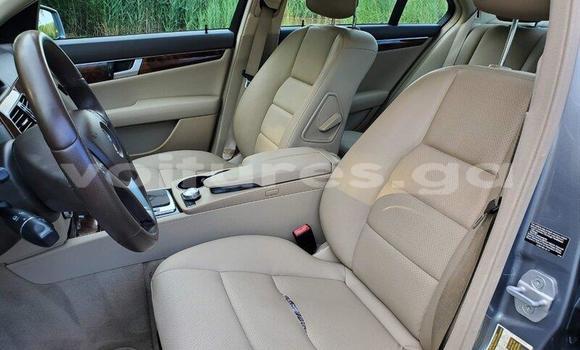 Sayi Na hannu Mercedes-Benz KOMPRESSOR Azurfa Mota in Libreville a estuary Sayi Na hannu Mercedes-Benz KOMPRESSOR Azurfa Mota in Libreville a estuary