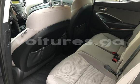 Buy Used Hyundai Santa Fe Beige Car in Libreville in Estuary Buy Used Hyundai Santa Fe Beige Car in Libreville in Estuary