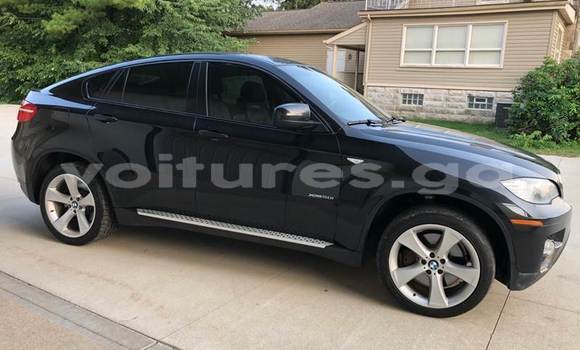 Sayi Na hannu BMW X6 Black Mota in Libreville a estuary Sayi Na hannu BMW X6 Black Mota in Libreville a estuary