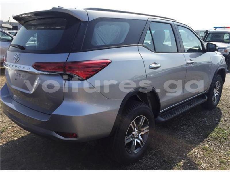 Big with watermark toyota fortuner estuaire libreville 4743