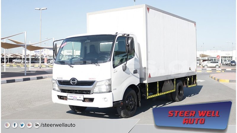 Big with watermark hino 300 series estuaire import dubai 4745