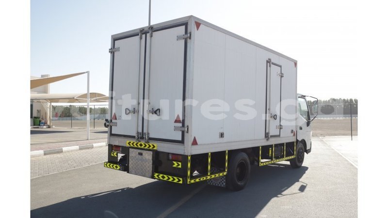 Big with watermark hino 300 series estuaire import dubai 4745