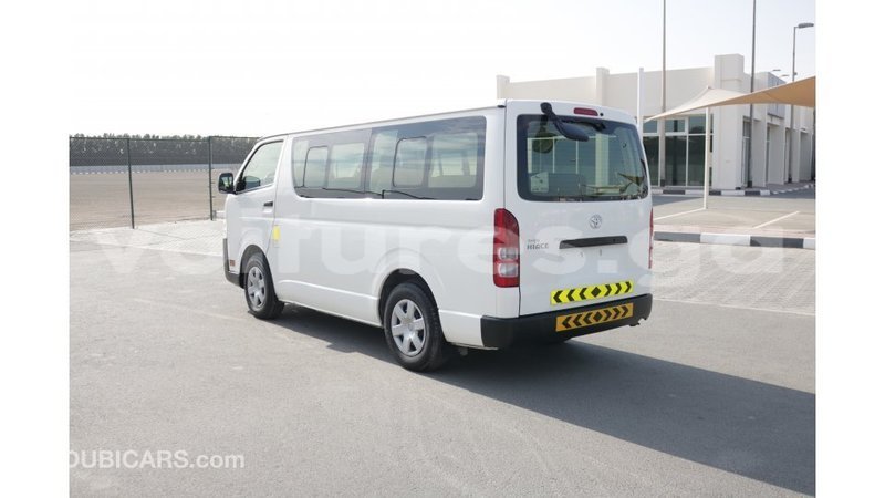 Big with watermark toyota hiace estuaire import dubai 4746