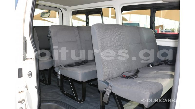 Big with watermark toyota hiace estuaire import dubai 4746