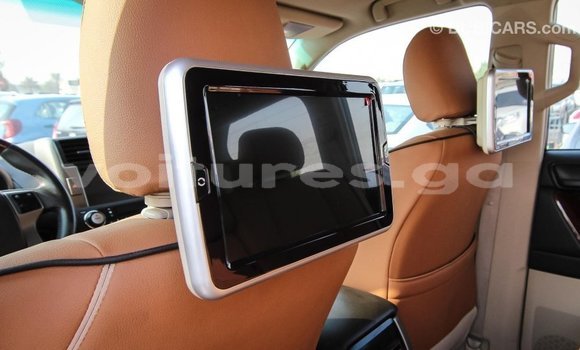 Acheter Import Voiture Toyota Prado Blanc à Import - Dubai, Estuaire Acheter Import Voiture Toyota Prado Blanc à Import - Dubai, Estuaire