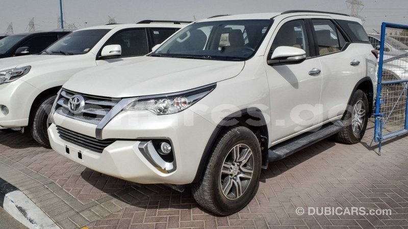 Big with watermark toyota fortuner estuaire import dubai 4757