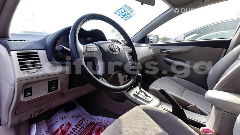 Big with watermark toyota corolla estuaire import dubai 4758