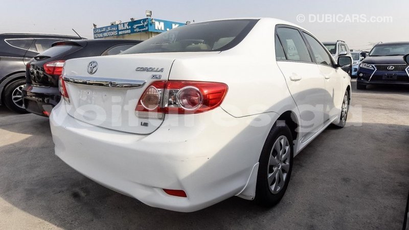 Big with watermark toyota corolla estuaire import dubai 4758