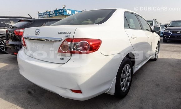 Acheter Import Voiture Toyota Corolla Blanc à Import - Dubai, Estuaire Acheter Import Voiture Toyota Corolla Blanc à Import - Dubai, Estuaire