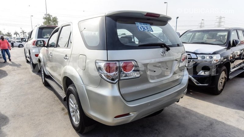 Big with watermark toyota fortuner estuaire import dubai 4759