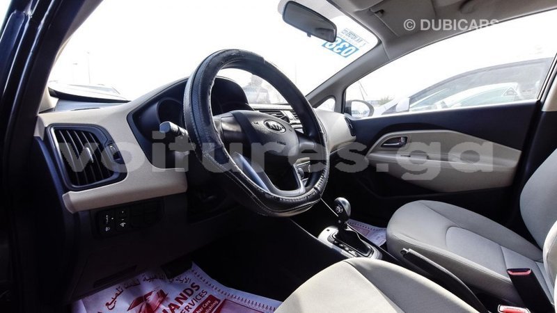 Big with watermark kia rio estuaire import dubai 4760