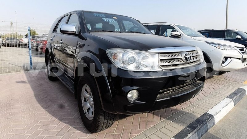 Big with watermark toyota fortuner estuaire import dubai 4761