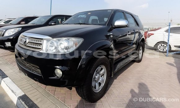 Acheter Import Voiture Toyota Fortuner Noir à Import - Dubai, Estuaire Acheter Import Voiture Toyota Fortuner Noir à Import - Dubai, Estuaire