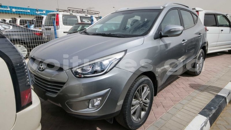 Big with watermark hyundai tucson estuaire import dubai 4762