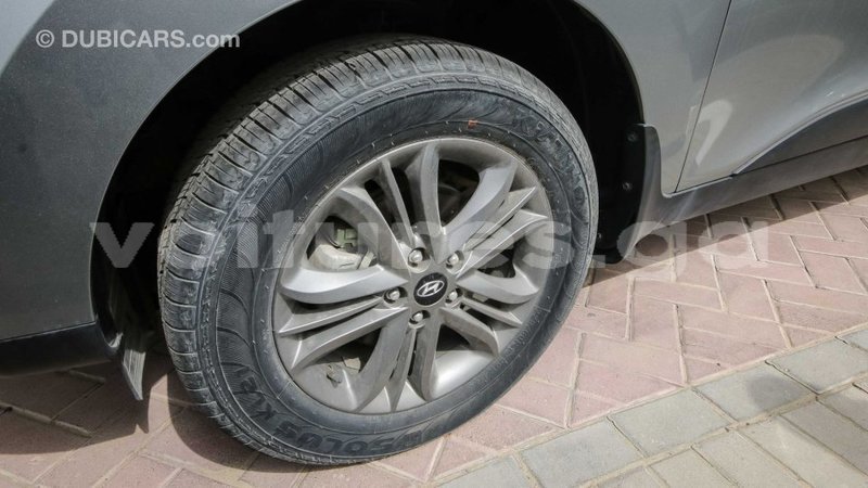 Big with watermark hyundai tucson estuaire import dubai 4762