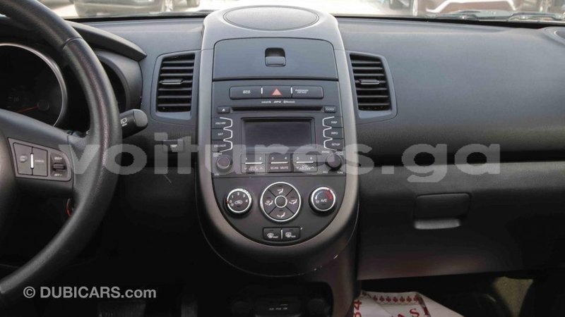 Big with watermark kia soul estuaire import dubai 4763