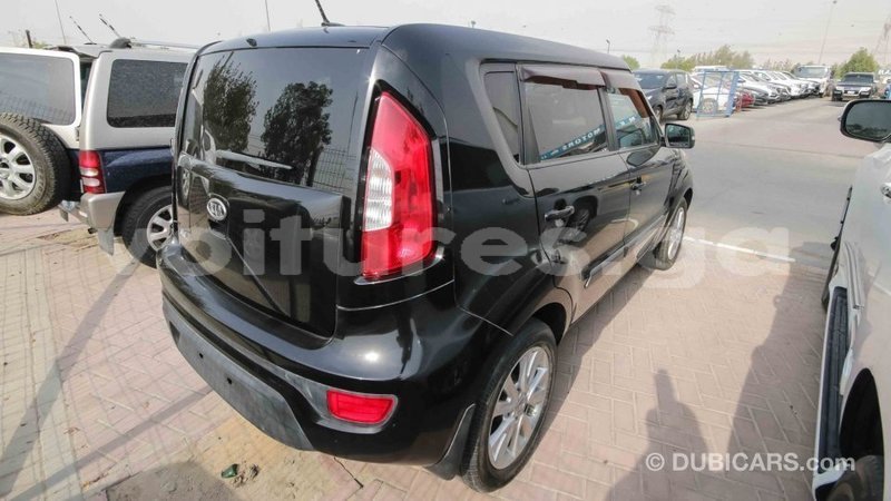 Big with watermark kia soul estuaire import dubai 4763