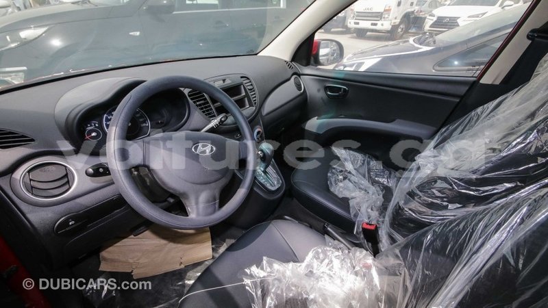 Big with watermark hyundai i10 estuaire import dubai 4766