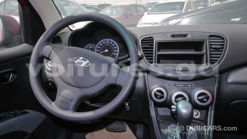 Big with watermark hyundai i10 estuaire import dubai 4766