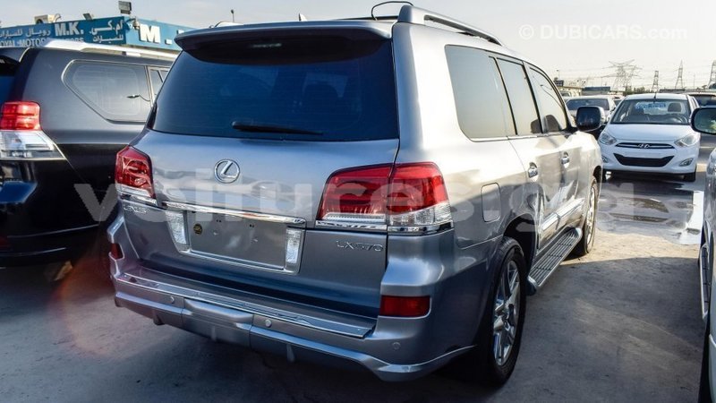 Big with watermark lexus lx estuaire import dubai 4768