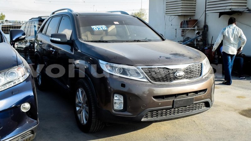 Big with watermark kia sorento estuaire import dubai 4770