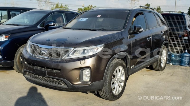 Big with watermark kia sorento estuaire import dubai 4770