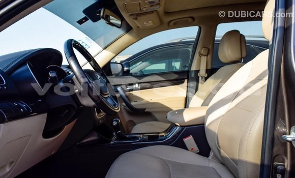 Acheter Import Voiture Kia Sorento Marron à Import - Dubai, Estuaire Acheter Import Voiture Kia Sorento Marron à Import - Dubai, Estuaire