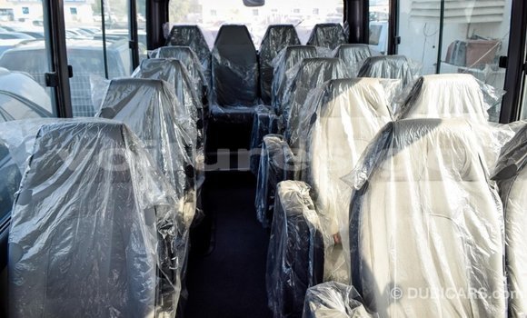 Acheter Import Utilitaire Hyundai Chorus Beige à Import - Dubai, Estuaire Acheter Import Utilitaire Hyundai Chorus Beige à Import - Dubai, Estuaire