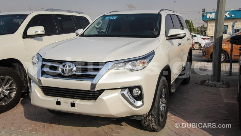 Big with watermark toyota fortuner estuaire import dubai 4773