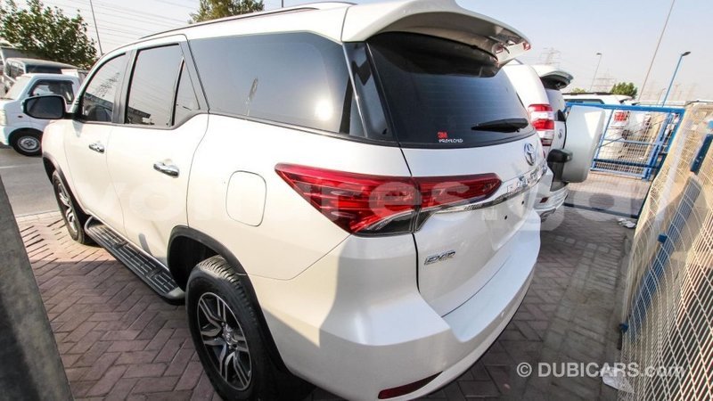 Big with watermark toyota fortuner estuaire import dubai 4773