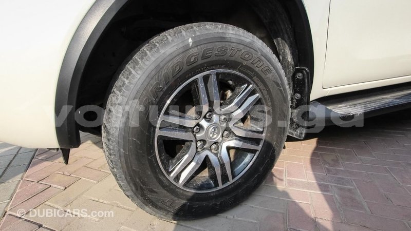 Big with watermark toyota fortuner estuaire import dubai 4773