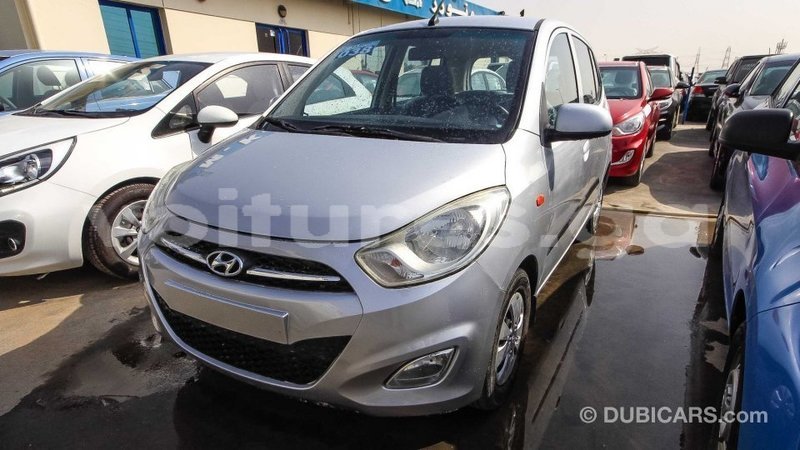 Big with watermark hyundai i10 estuaire import dubai 4778